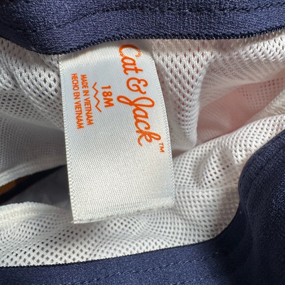 Cat & Jack Toddler Boys Red White & Blue Swim Trunks & Rash guard t-shirt 18 mo - Picture 5 of 8